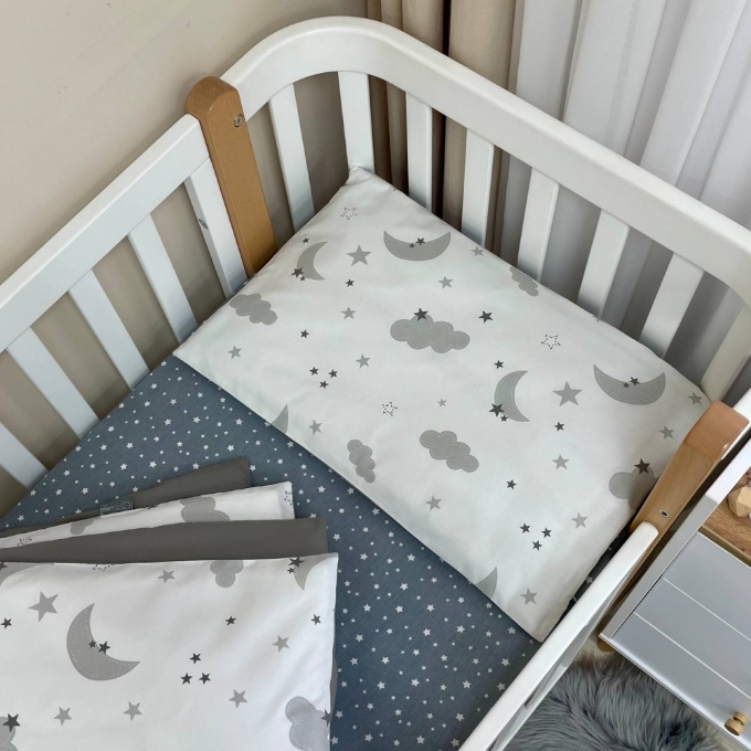 Set lenjerie de schimb pentru patut bebe 3 piese Norisori gri (4)